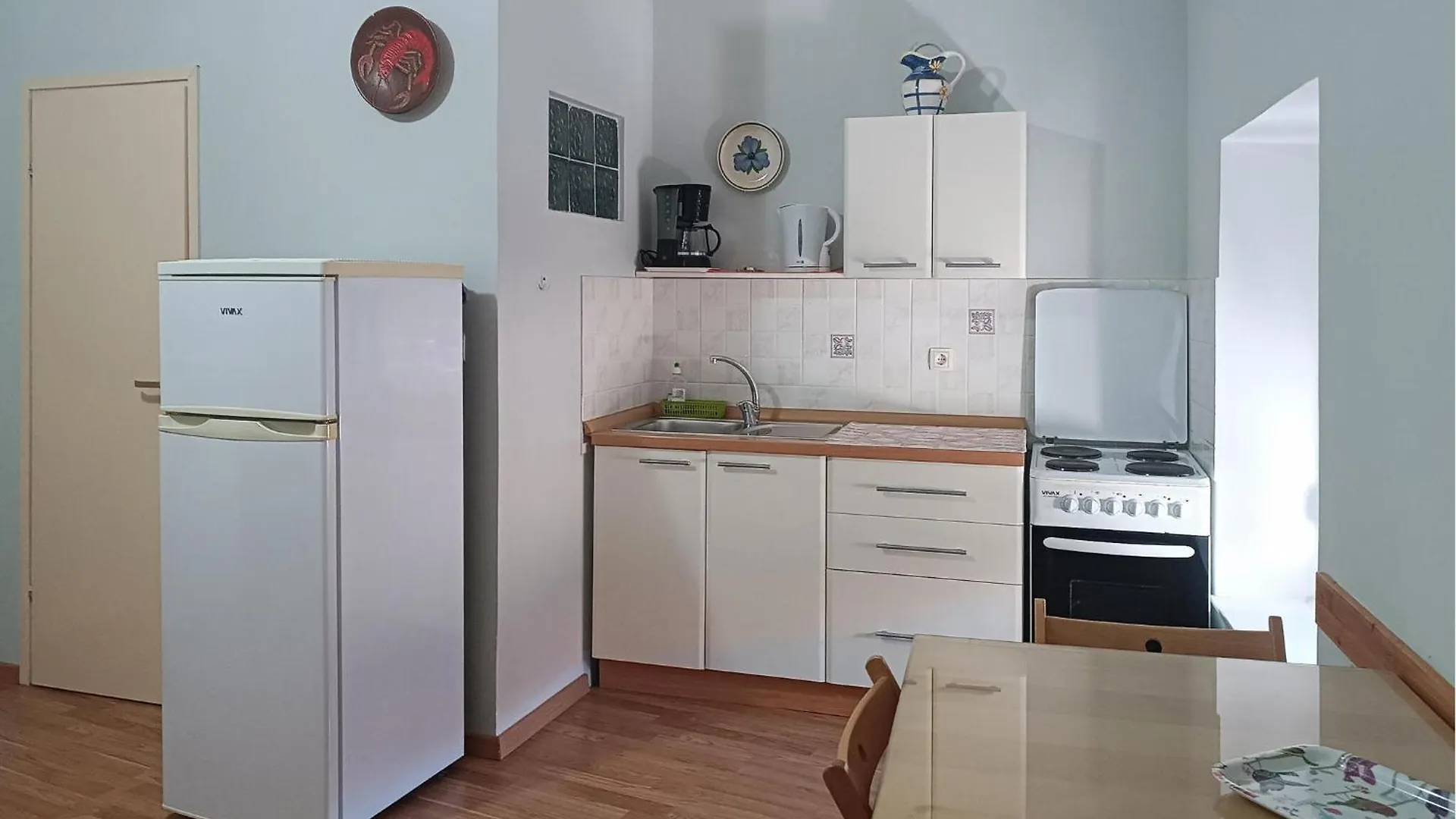 Gorgeous Apartment In Novigrad With Kitchen
